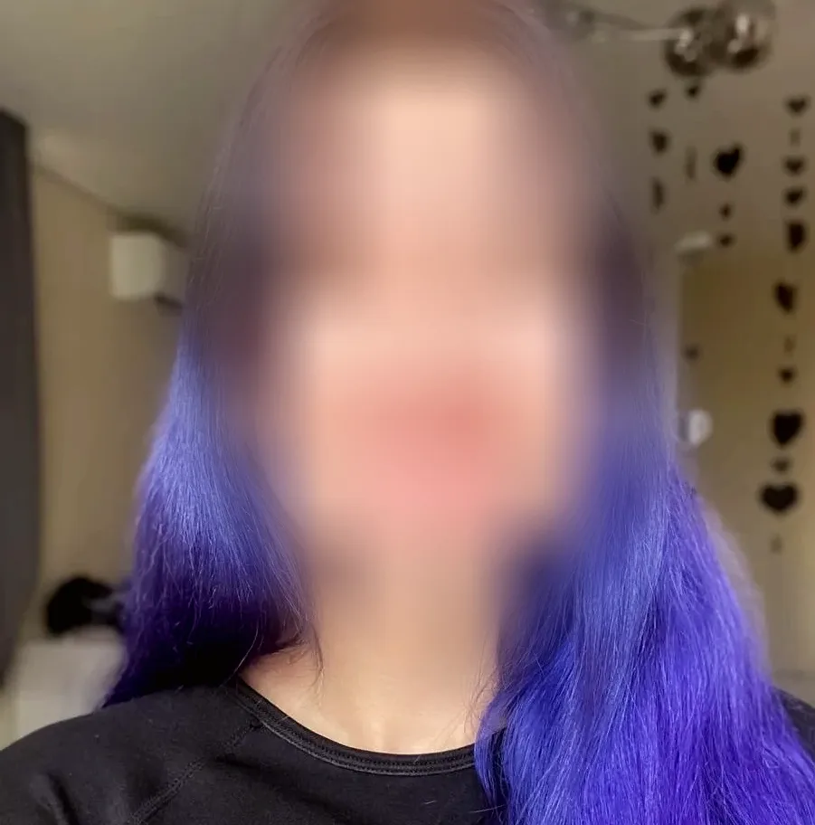 Leonie, 26